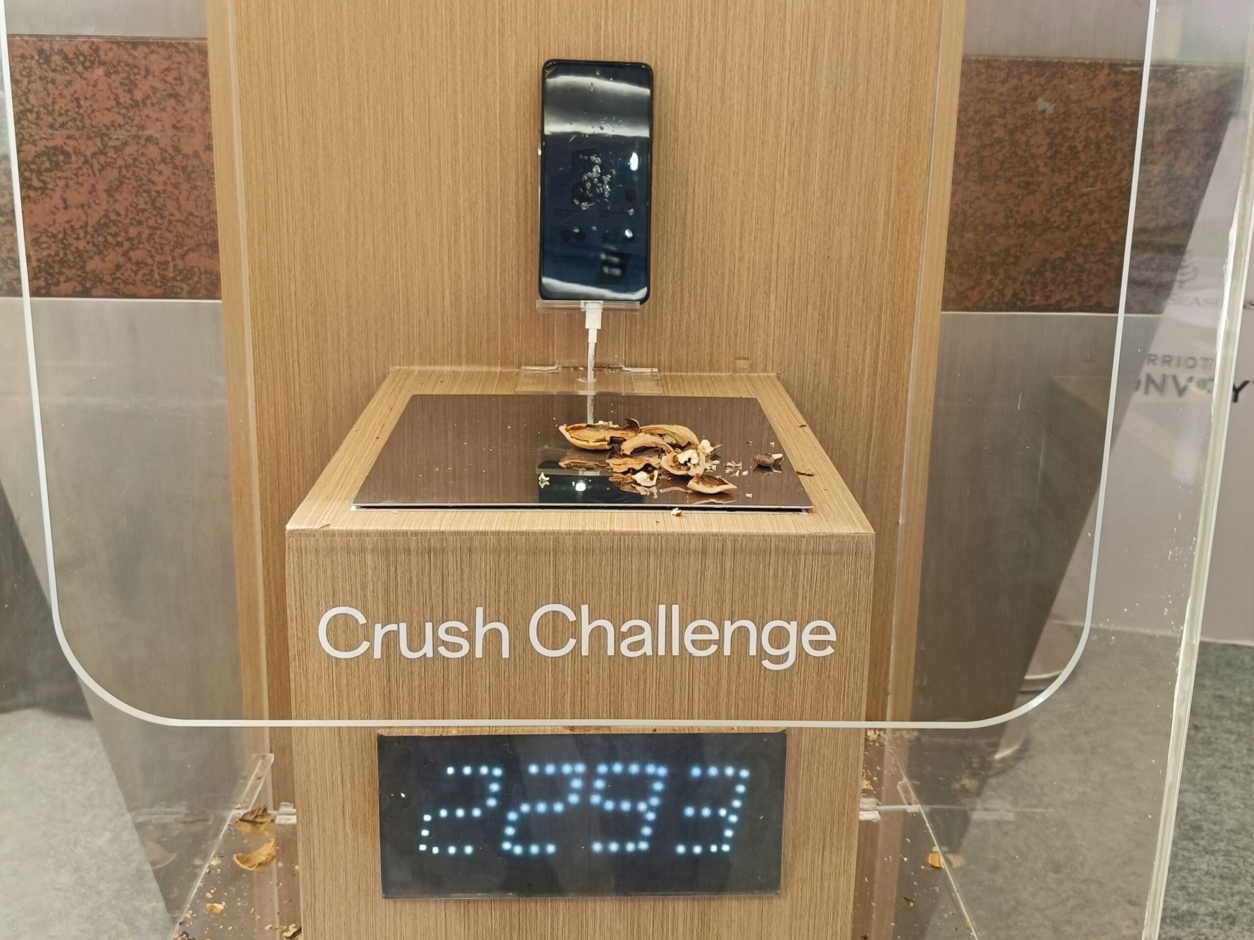 OPPO A60 - Crush Challenge