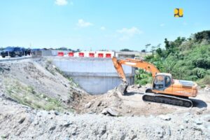 tinjau-ruas-tol-solo-yogyakarta-menteri-basuki-pembangunan-kartasura-klaten-tuntas-akhir-agustus-2024-24-7-24 Ruas Tol Solo-Yogyakarta_1