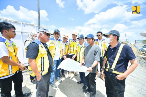 tinjau-jalan-tol-6b-dan-akses-tol-ikn-6c-menteri-basuki-selesai-juni-2025-WhatsApp Image 2024-09-16 at 10.14.52