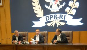 Wakil_Ketua_DPR_RI_Sufmi_Dasco_Ahmad_dalam_konferensi_pers_di_Kompleks_Parlemen__Senayan__Jakarta__J20250905192810