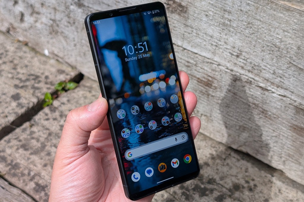 Sony-Xperia-1-VII-review-in-hand-front