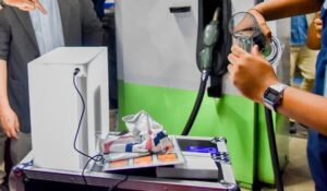 arsip-berita-sidak-kualitas-bbm-di-malang-menteri-bahlil-dalami-aduan-masyarakat-e8mw7rn